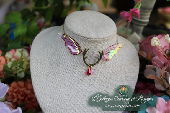 Collier ailes jaune et rose doubles avec ramure, breloque coeur rose