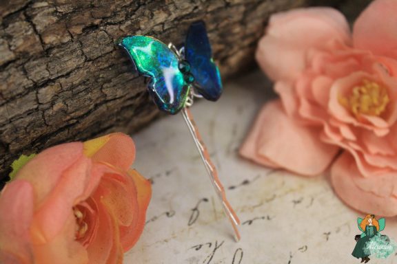 Petite epingle a cheveux papillon vert turquoise