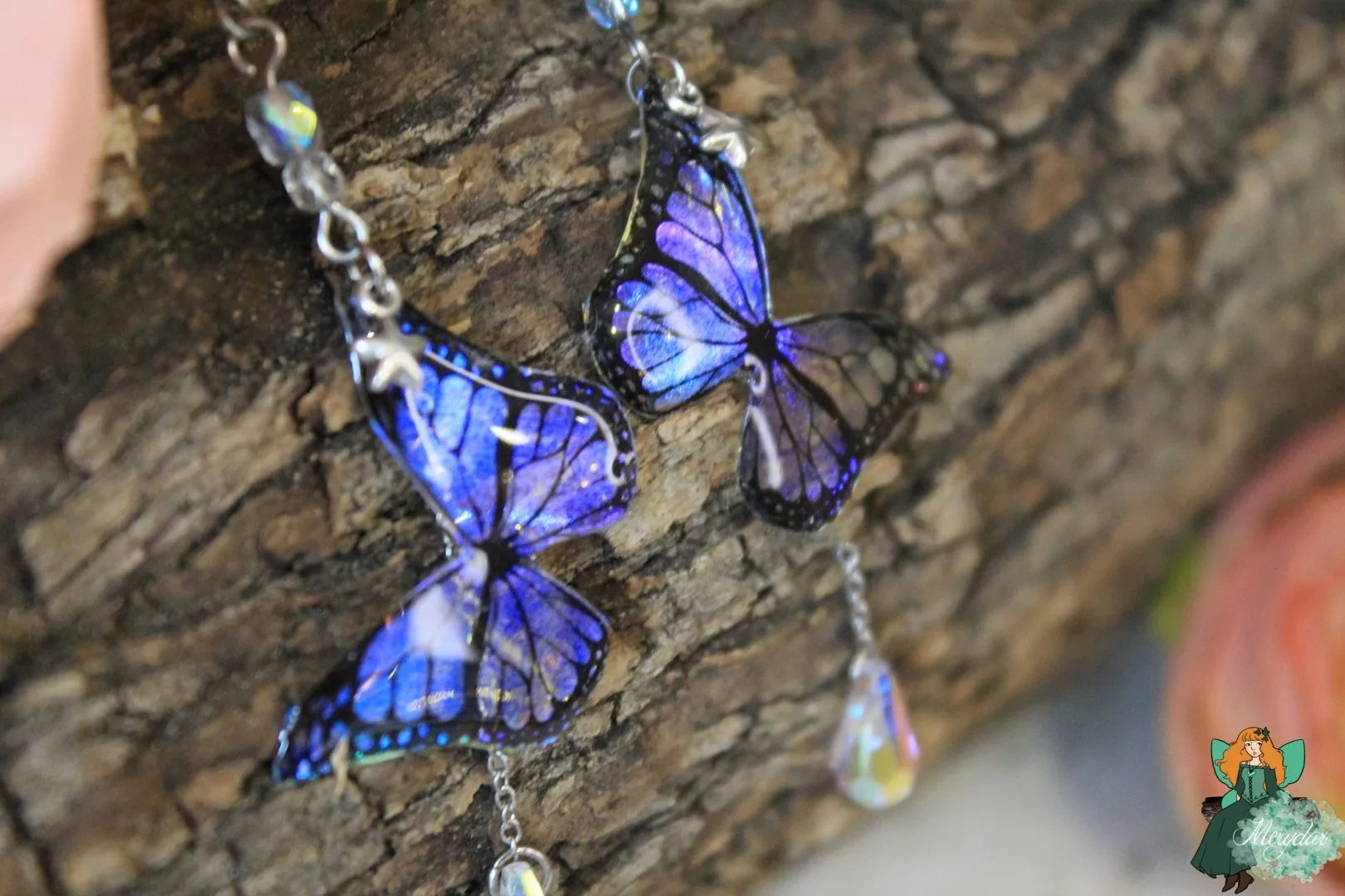 Boucles d'oreilles papillon bleu violet avec perle pendante, variante