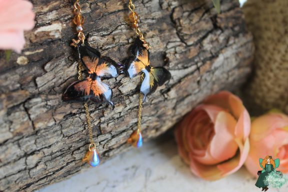 Boucles d'oreilles papillon orange noir avec perle pendante