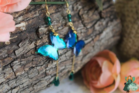 Boucles d'oreilles papillon turquoise bleu avec perles