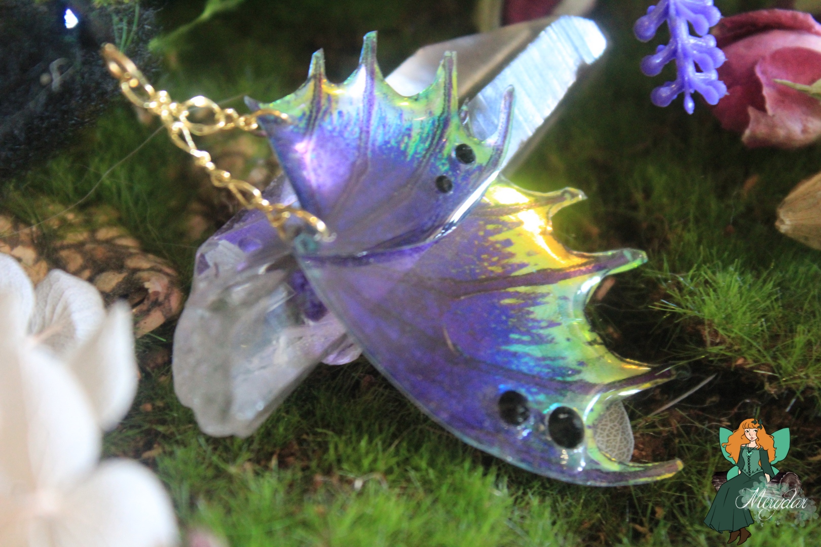 bijou féerique en forme d'ailes de fée ou de dragon, collab avec cassie art work echos et merveilles