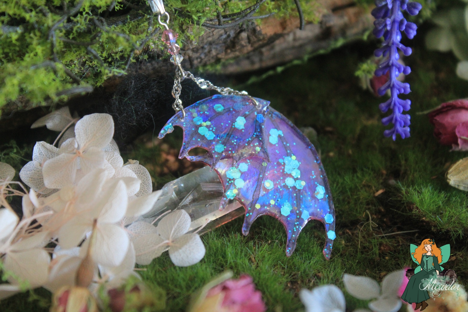 bijou féerique en forme d'ailes de fée ou de dragon, collab avec cassie art work echos et merveilles