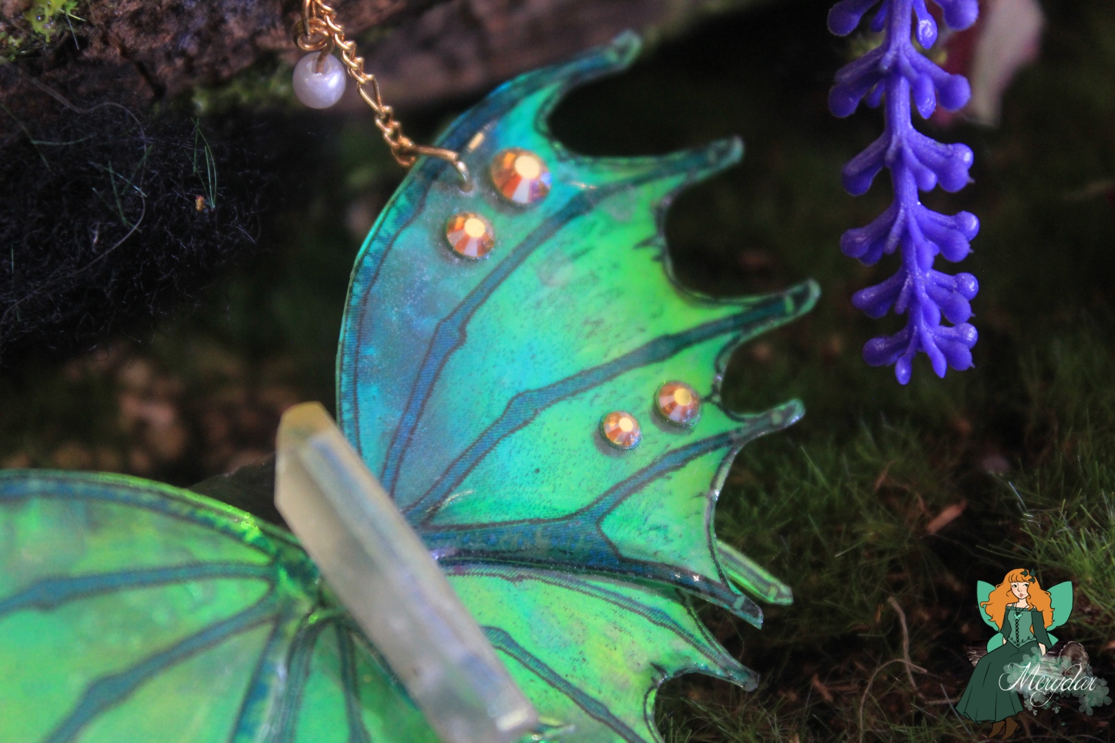 bijou féerique en forme d'ailes de fée ou de dragon, collab avec cassie art work echos et merveilles