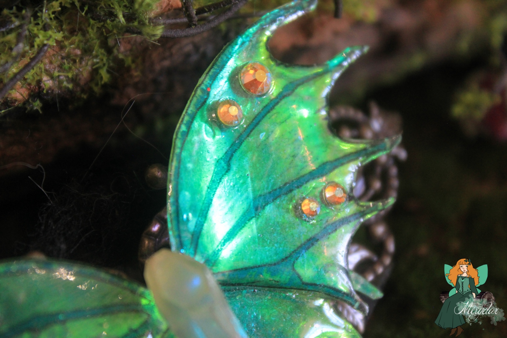 bijou féerique en forme d'ailes de fée ou de dragon, collab avec cassie art work echos et merveilles