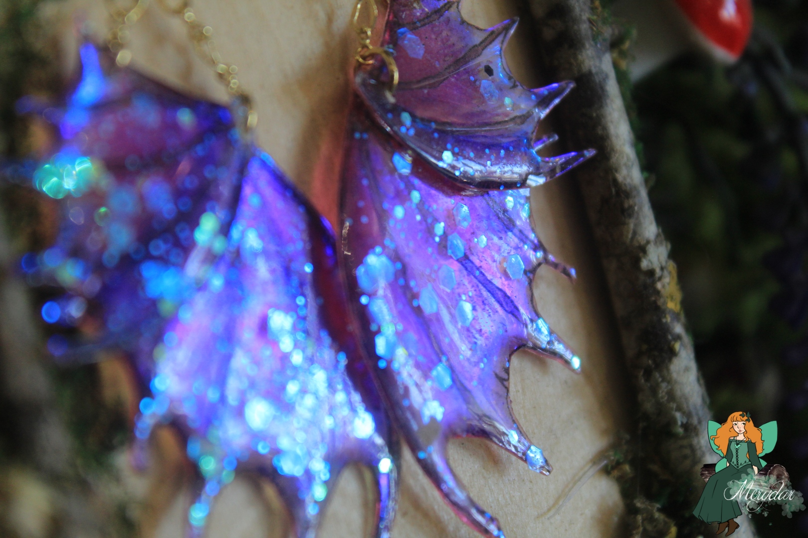 bijou féerique en forme d'ailes de fée ou de dragon, collab avec cassie art work echos et merveilles